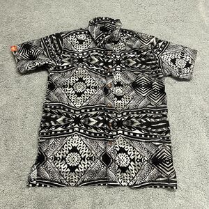 Tanoa Hawaiian Shirt Mens Small Black White Tribal Button Up